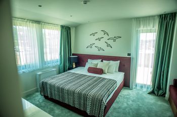 Hotel Hedonic