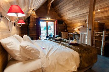 AquaLodge