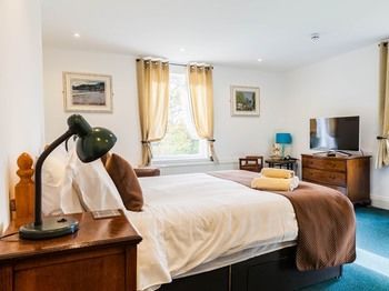 Hookwood Lodge