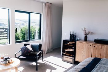 Black Estate B & B