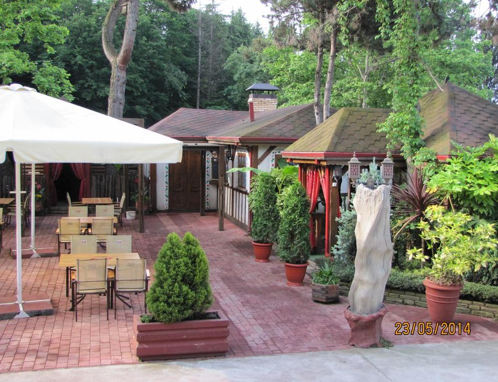 Outdoor Pictures 24