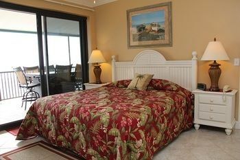 GRAND POINTE 411