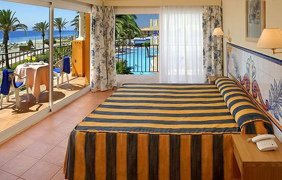 Mediterraneo Bay Hotel & Resort