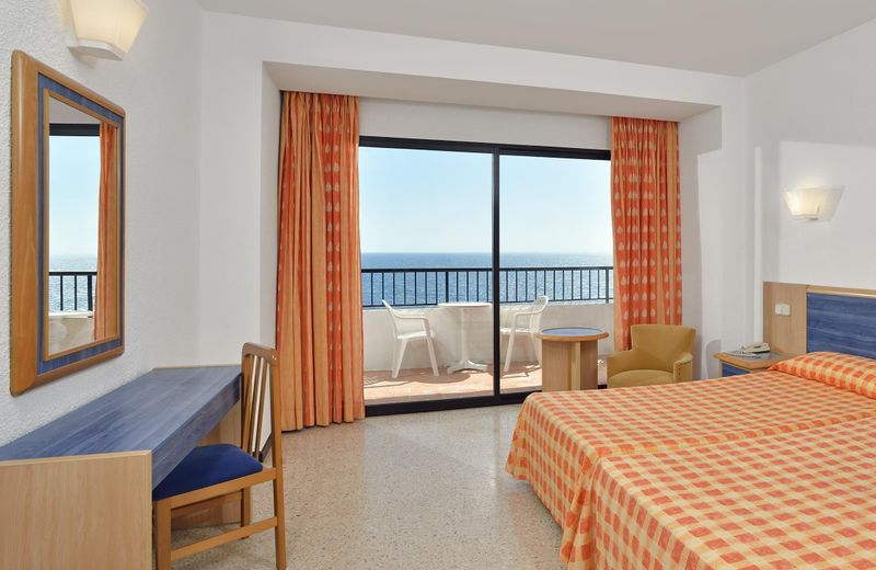 AluaSun Cala Antena - All Inclusive
