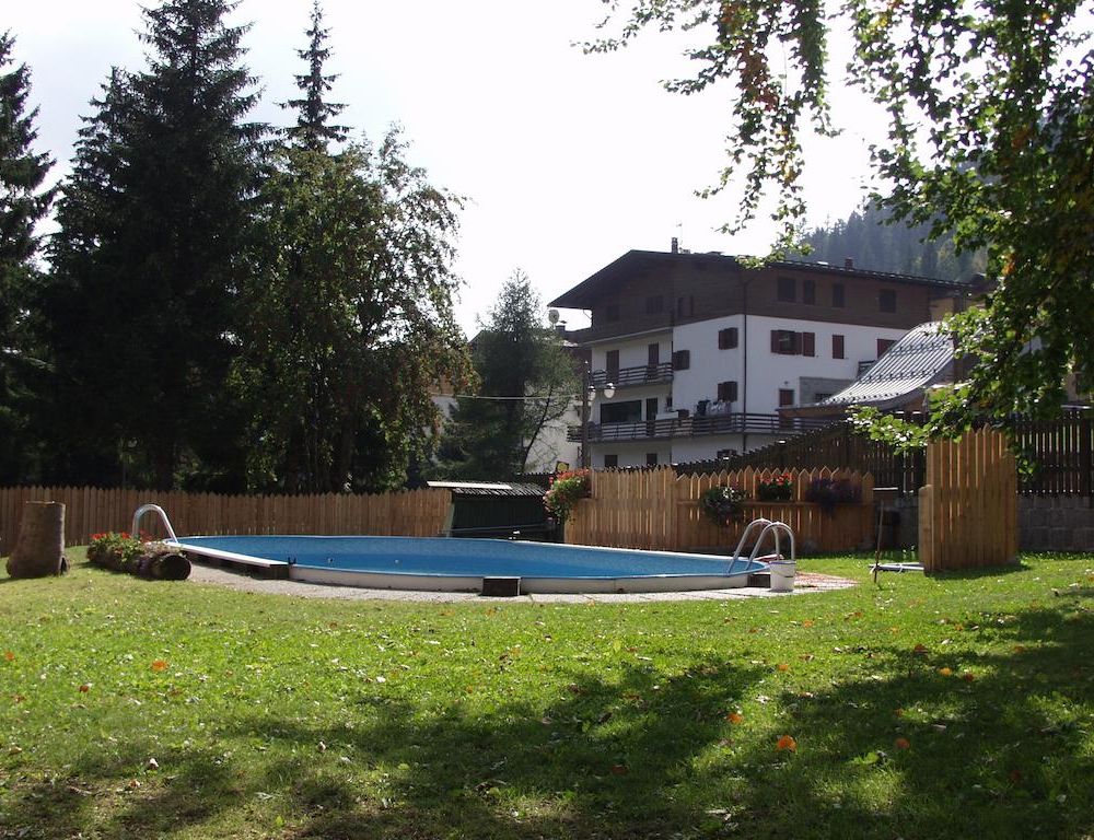 Outdoor Pictures 15