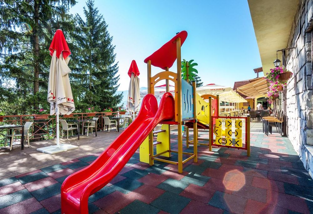 Outdoor Pictures 22