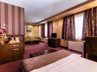 Hotel Image 1