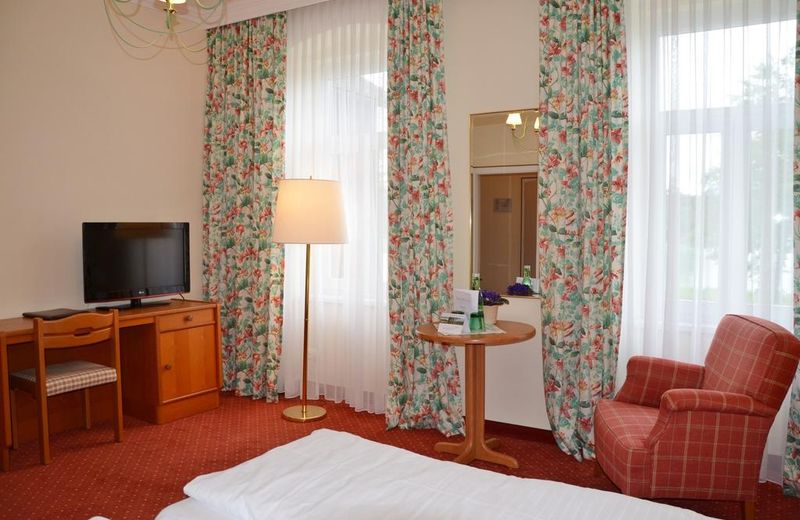 Inselhotel Faakersee