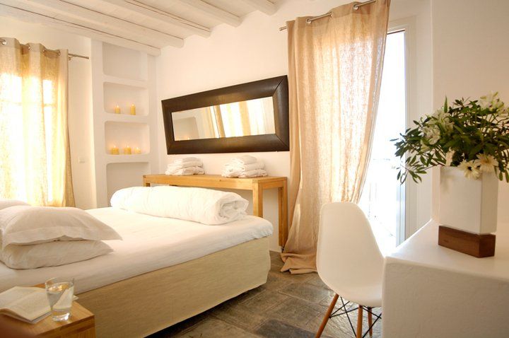 Kapetan Tasos Suites