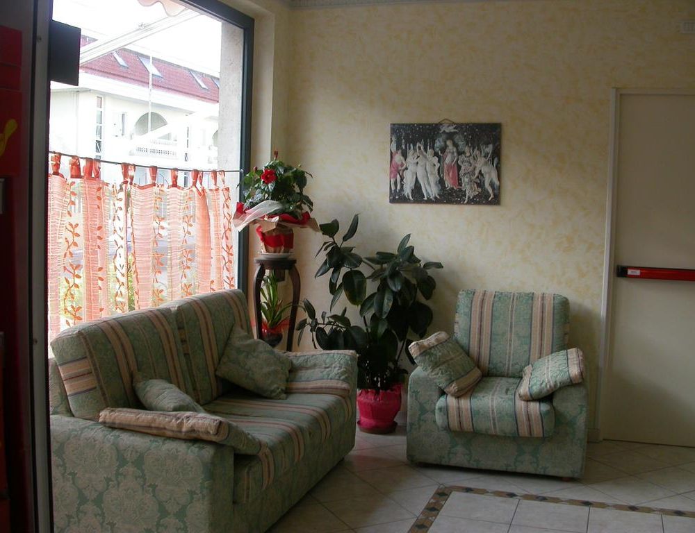 Outdoor Pictures 1