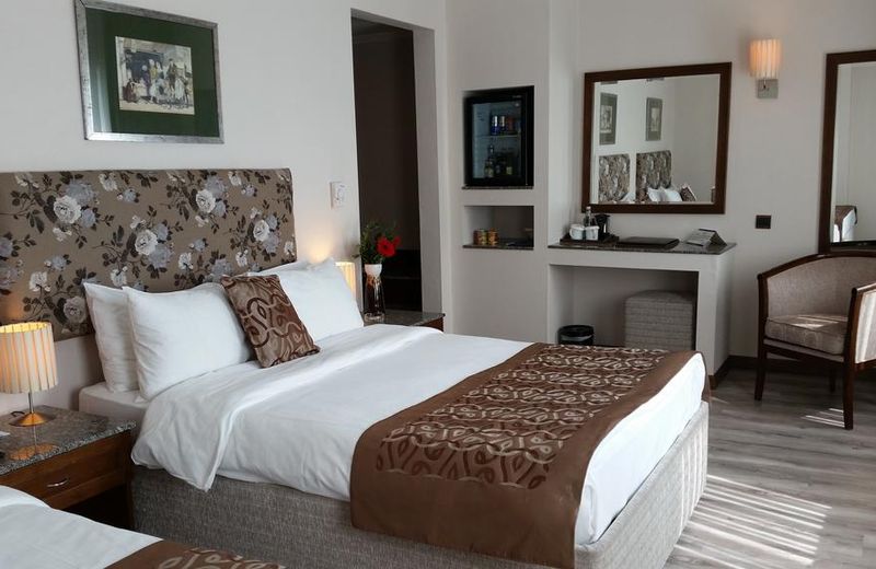 Adela Hotel