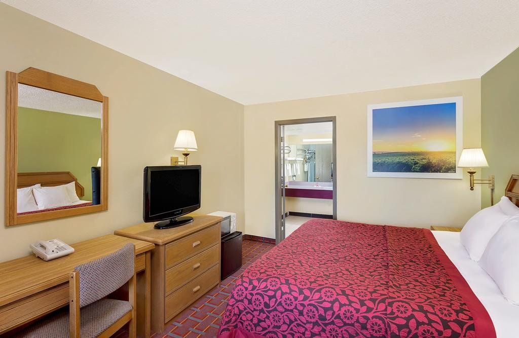 Days Inn by Wyndham Williamsburg