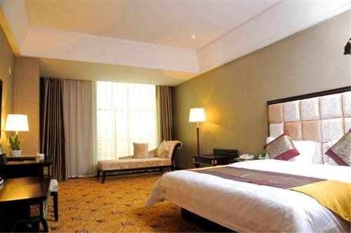 Longcheng Hotel