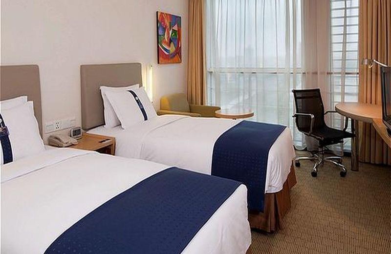 Q-Box Hotel Shanghai Meilong