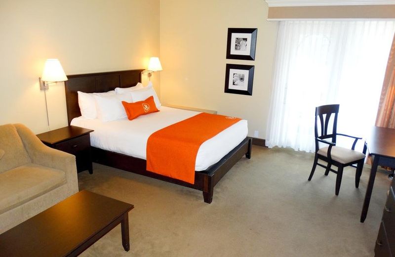 Amsterdam Inn & Suites Sussex
