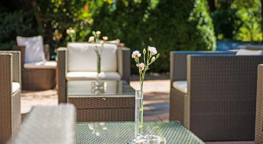 Outdoor Pictures 22