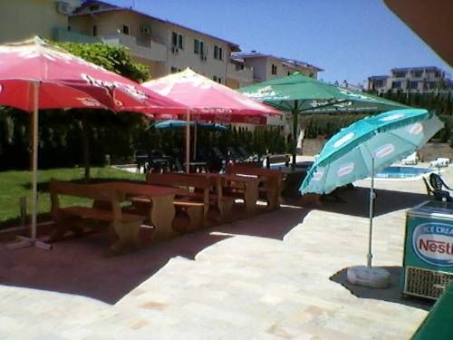 Outdoor Pictures 14