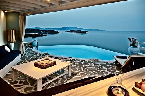 Kivo Art & Gourmet Hotel