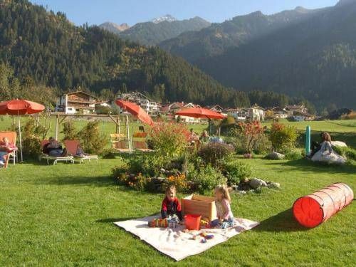 Outdoor Pictures 22
