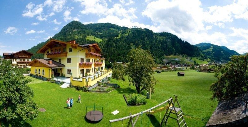 Outdoor Pictures 24