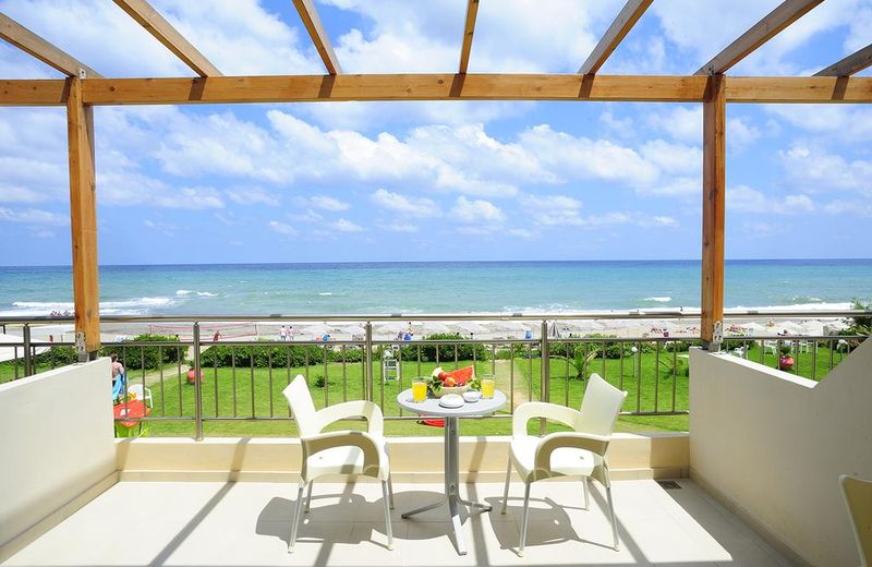 Maravel Star Art Hotel