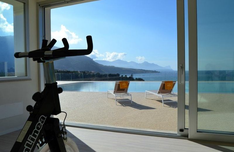 La Blanca Resort & Spa