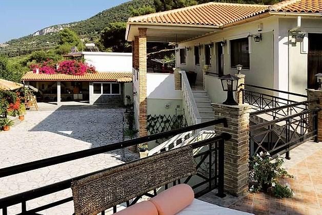 Rentaki Villas