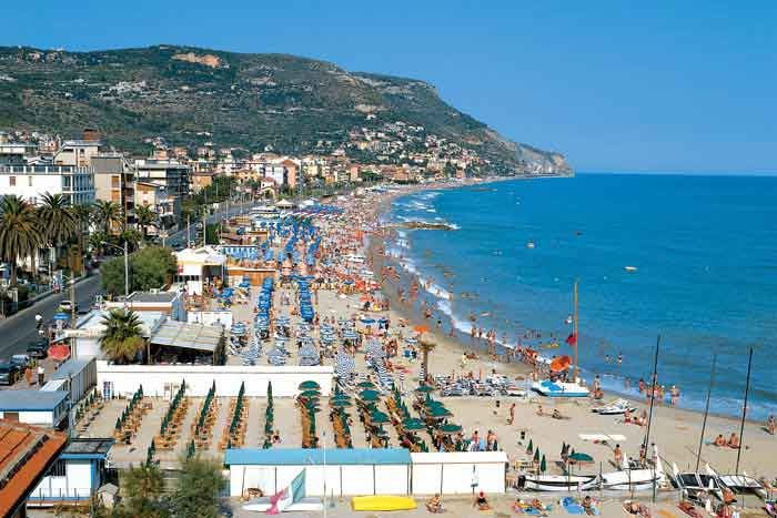 Residence Villa Carmen fronte mare a 50 mt