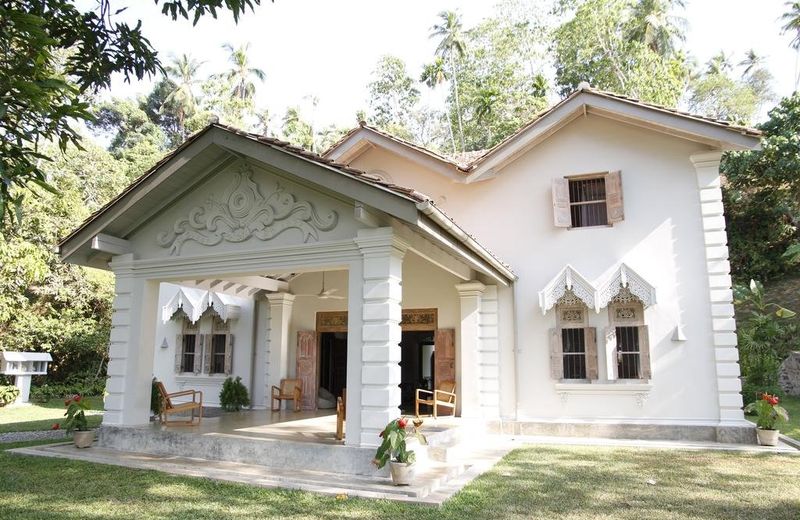 Siri Wedamadura Villa by Colonial Villas in Sri Lanka