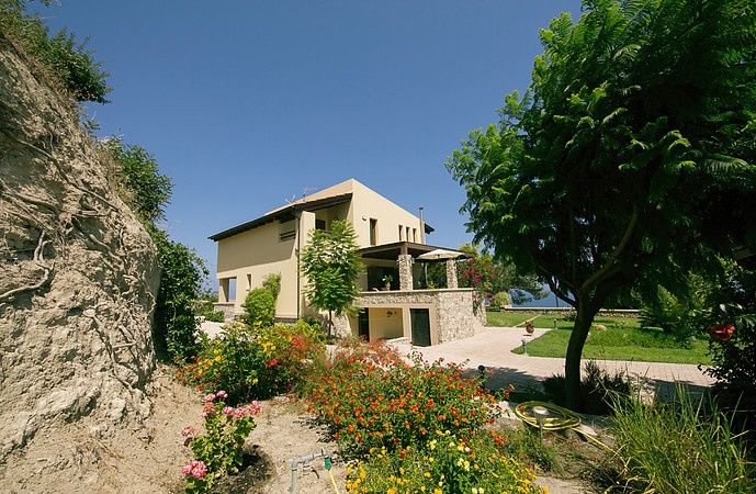 Villa Russelia