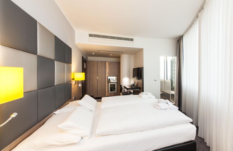 Select Hotel Berlin Spiegelturm