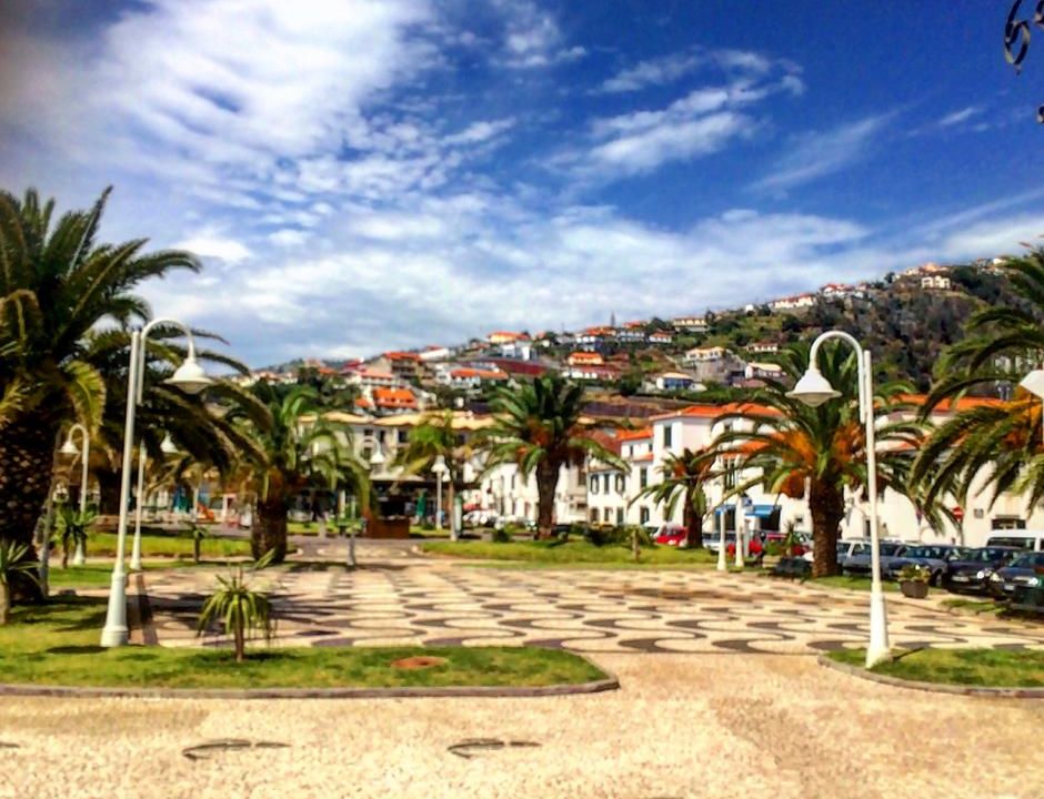 Santa Cruz Village Hotel
