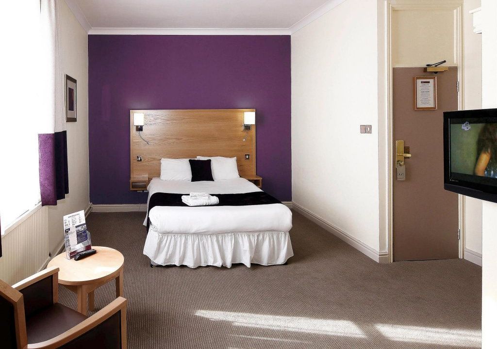 Mercure Chester North Woodhey House Hotel