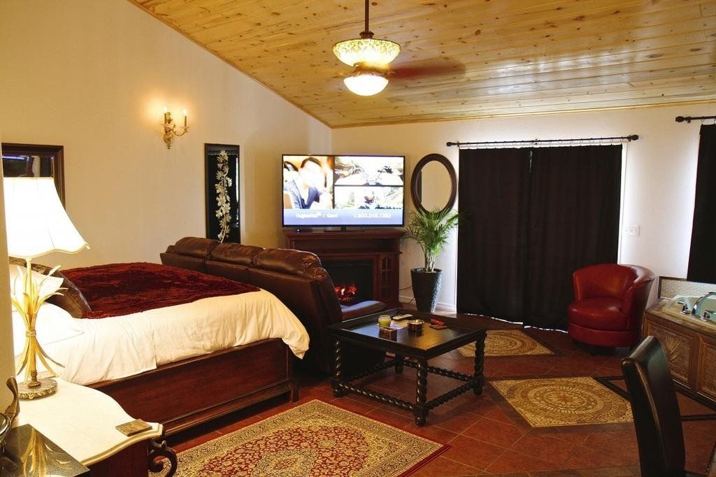 Echo Canyon Spa Resort (Adults Only)
