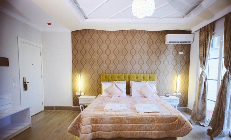 Fafa Hotel