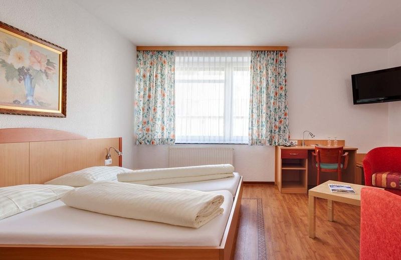 HOTEL ZILLERTAL