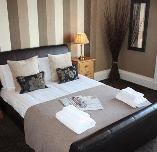 Lauriston Hotel