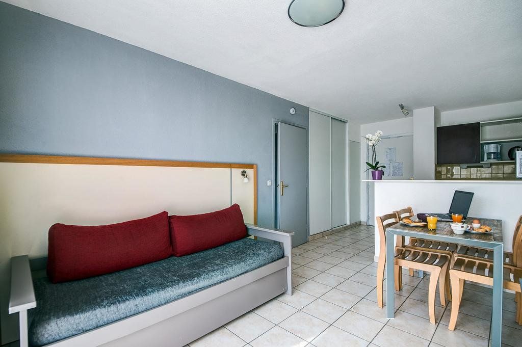 Zenitude Hôtel-Résidences La Versoix