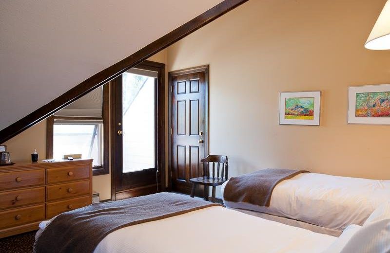 Elk Mountain Lodge