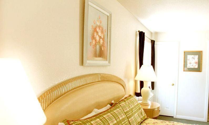 Solvang Inn & Cottages