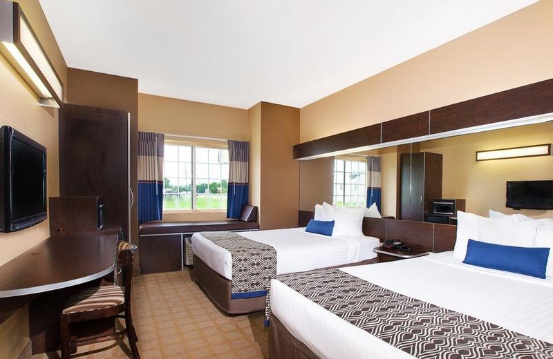 Microtel Inn and Suites Lafayette