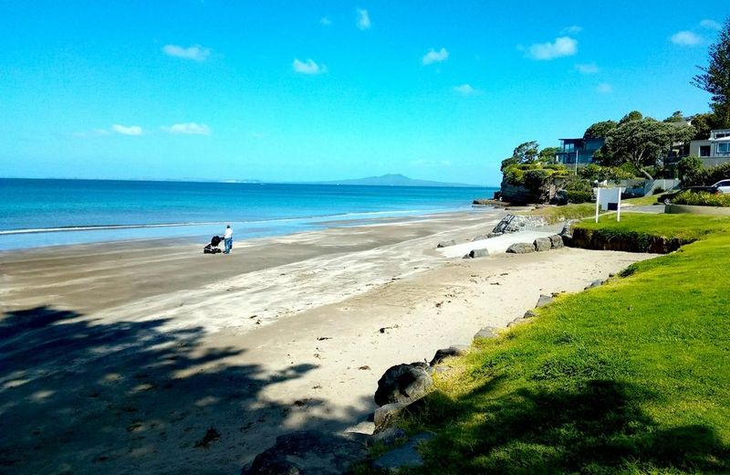 Sea La Vie in the Bays