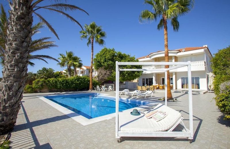 Meneou Beachfront Villa Sunset