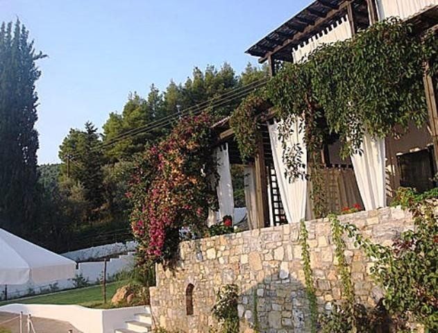 Lithanemon Hotel
