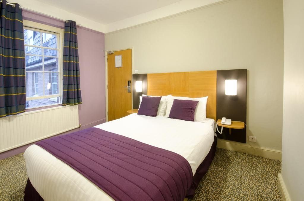 The Corner House Hotel