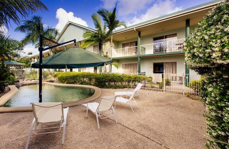 Shamrock Gardens Motel