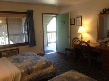 Coachlite Inn