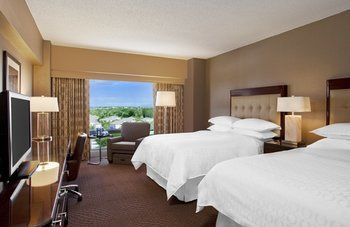 Sheraton Indianapolis Hotel at Keystone Crossing