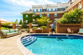 The Vanderbilt, Auberge Resorts Collection