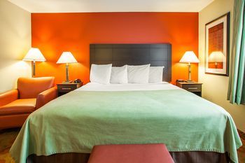 Suburban Extended Stay Hotel Cedar Falls